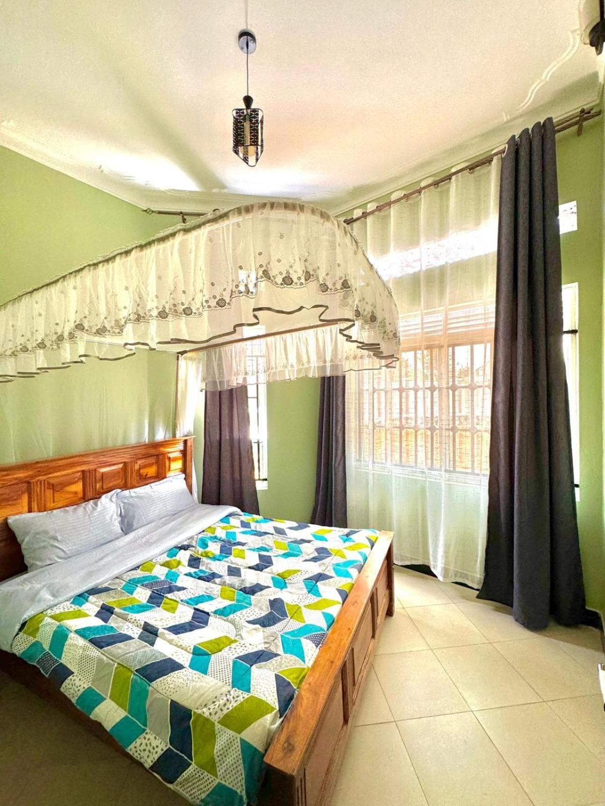 Entula Safari And Accommodation Mbarara Экстерьер фото